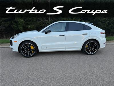 2022 Porsche Cayenne lease in Eau Claire,WI