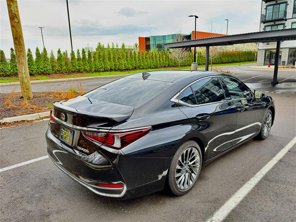 2026 Lexus ES 300h for sale in West Bloomfield, Michigan