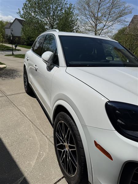 2024 Porsche Cayenne for sale in Zionsville, Indiana