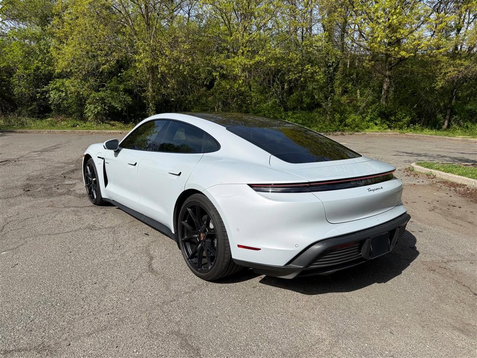 2025 Porsche Taycan for sale in Jamaica, New York