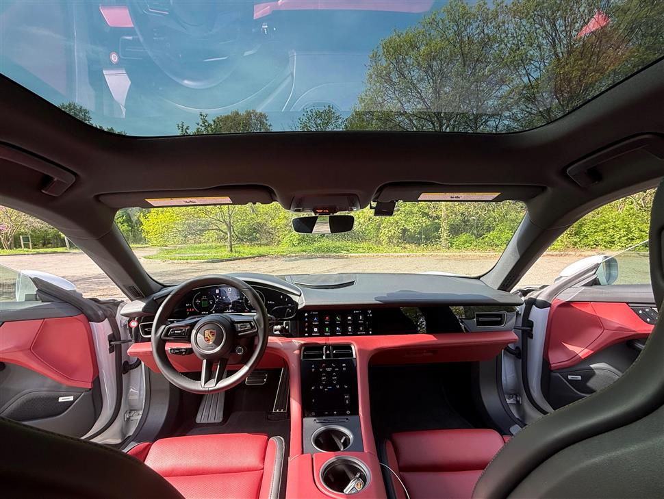 2025 Porsche Taycan for sale in Jamaica, New York