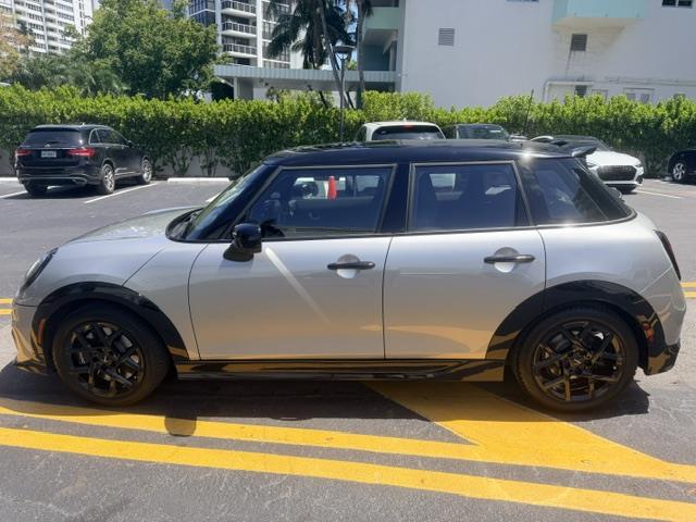 2025 MINI Hardtop 4 Door for sale in Miami Beach, Florida