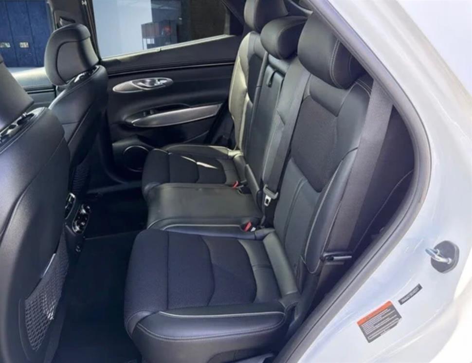 2025 Genesis GV70 for sale in Tarzana, California