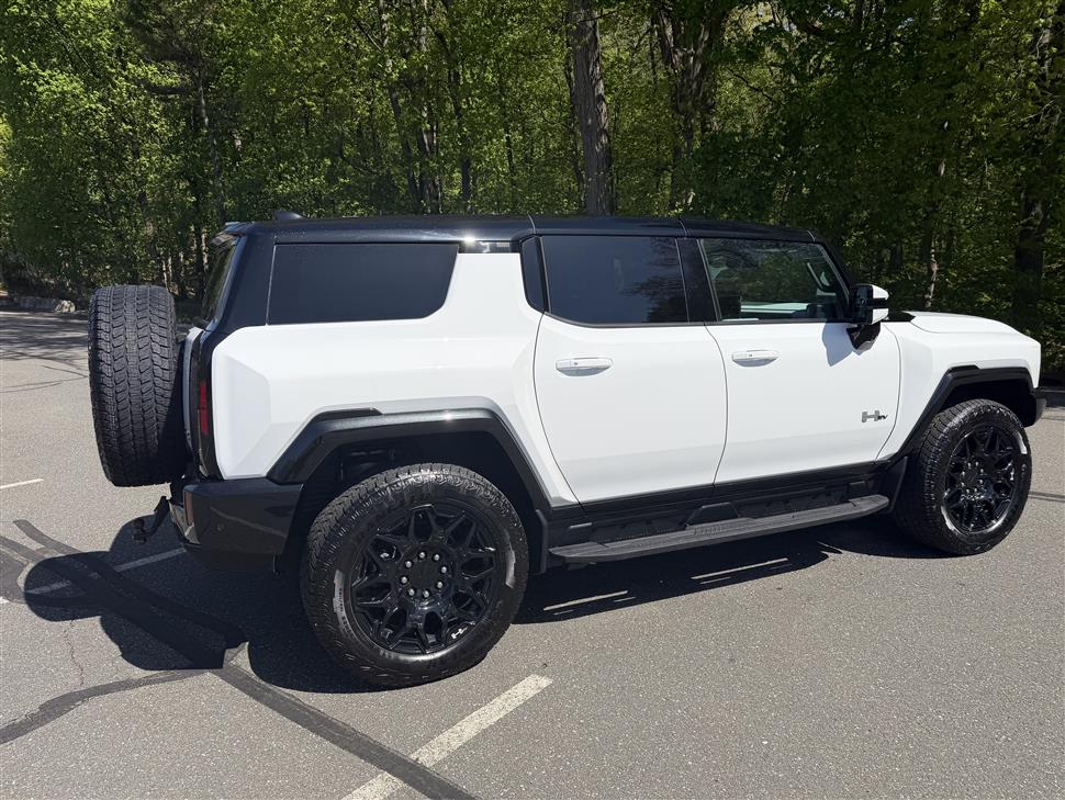 2024 GMC Hummer EV for sale in Roslyn, New York