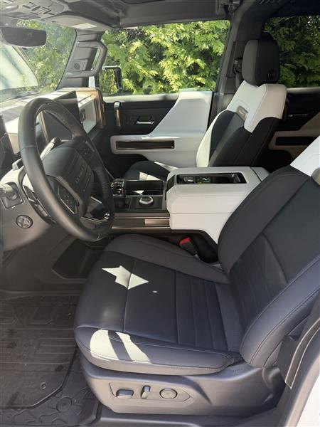 2024 GMC Hummer EV for sale in Roslyn, New York