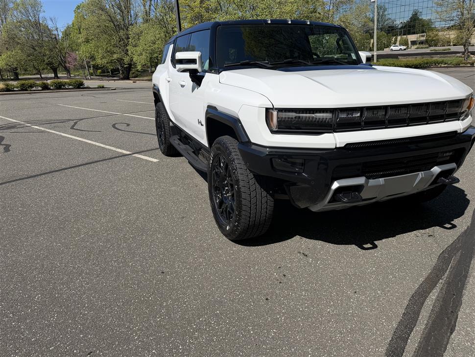 2024 GMC Hummer EV for sale in Roslyn, New York