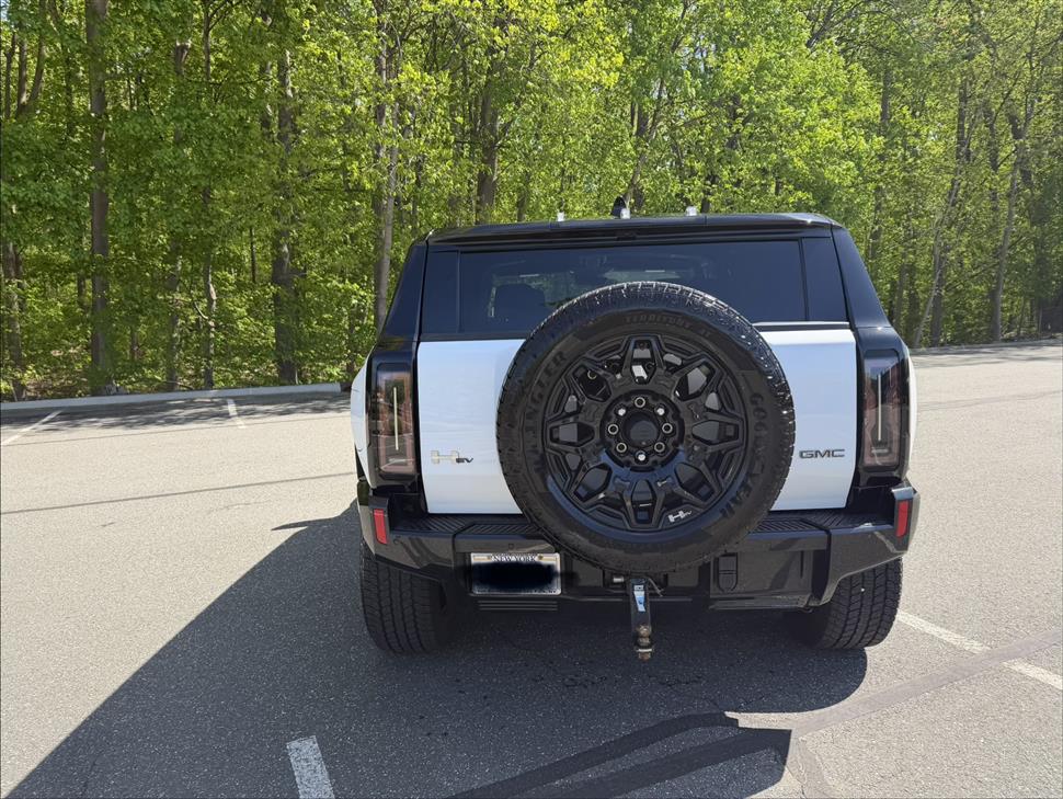 2024 GMC Hummer EV for sale in Roslyn, New York