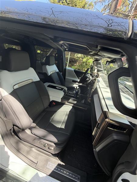 2024 GMC Hummer EV for sale in Roslyn, New York
