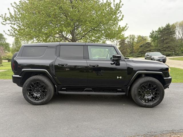 2025 GMC Hummer EV for sale in Libertyville, Illinois