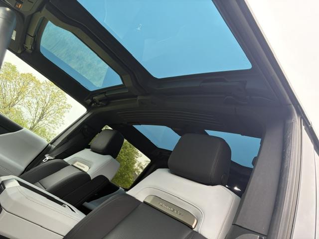 2025 GMC Hummer EV for sale in Libertyville, Illinois