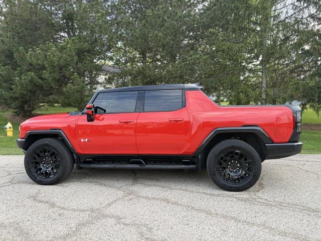 2025 GMC Hummer EV for sale in Libertyville, Illinois