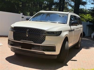 2025 Lincoln Navigator L lease in Los Angeles,CA