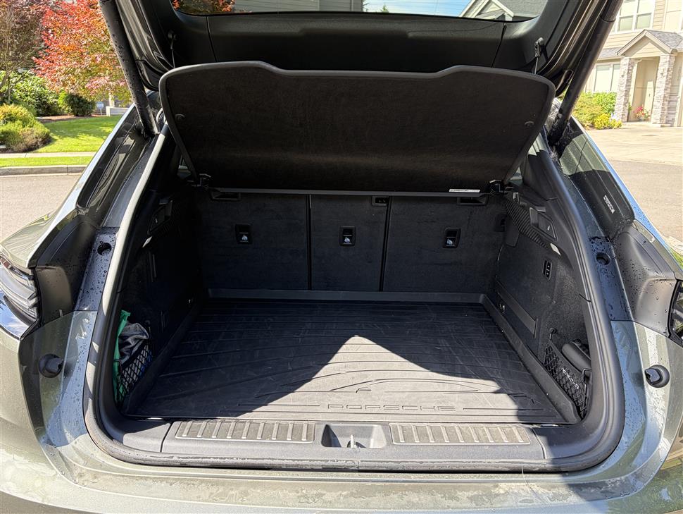 2025 Porsche Macan EV for sale in Camas, Washington