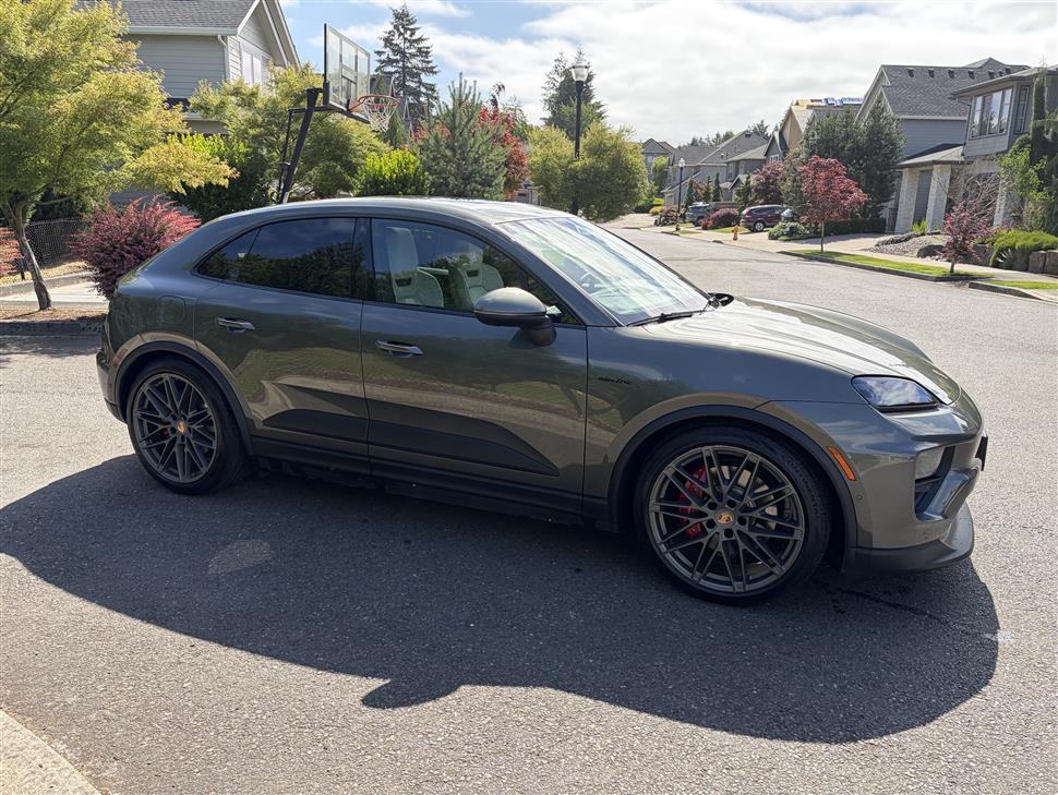 2025 Porsche Macan EV for sale in Camas, Washington