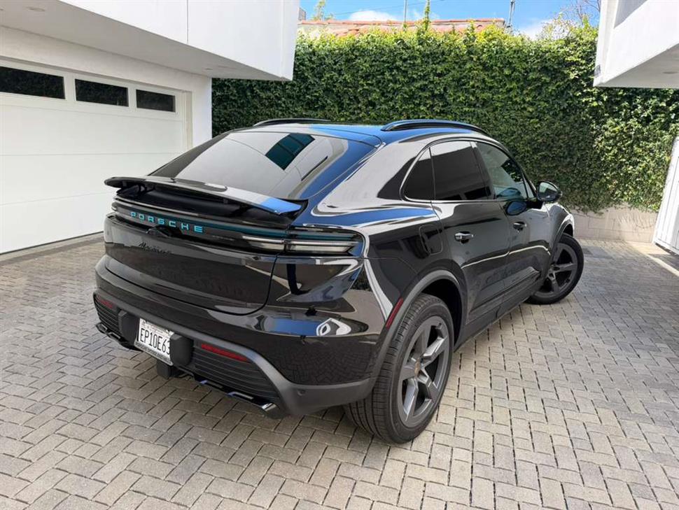 2025 Porsche Macan EV for sale in Studio City, California