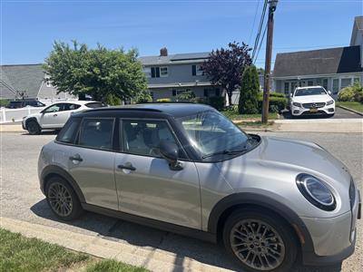 2025 MINI Hardtop 4 Door lease in Levittown,NY
