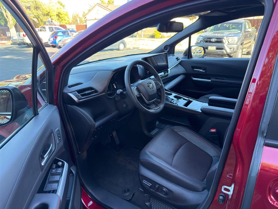 2025 Toyota Sienna for sale in Livermore, California