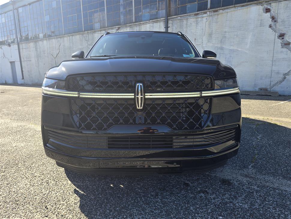 2025 Lincoln Navigator for sale in MELVILLE, New York