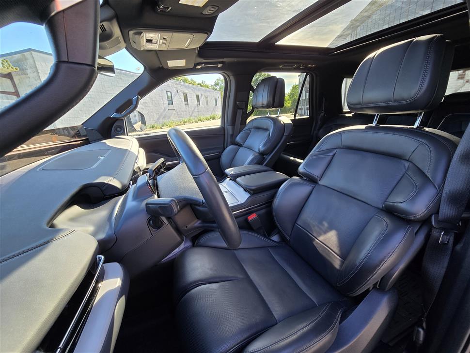2025 Lincoln Navigator for sale in MELVILLE, New York