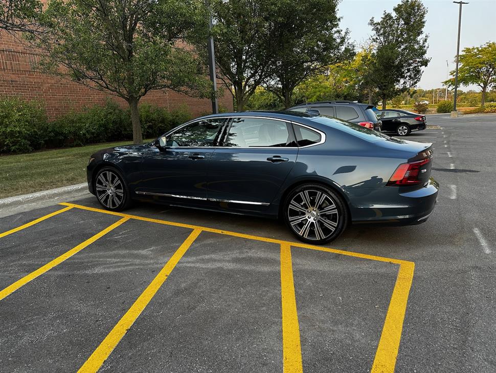 2024 Volvo S90 for sale in Highland Park, Illinois