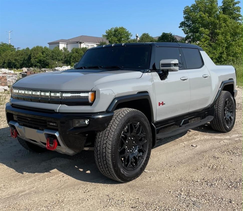 2025 GMC Hummer EV for sale in Lake Forest, Illinois