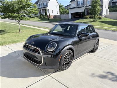2025 MINI Hardtop 2 Door lease in Pittsburgh,PA