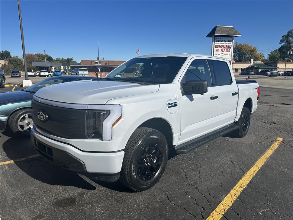 2025 Ford F-150 Lightning for sale in Macomb, Michigan