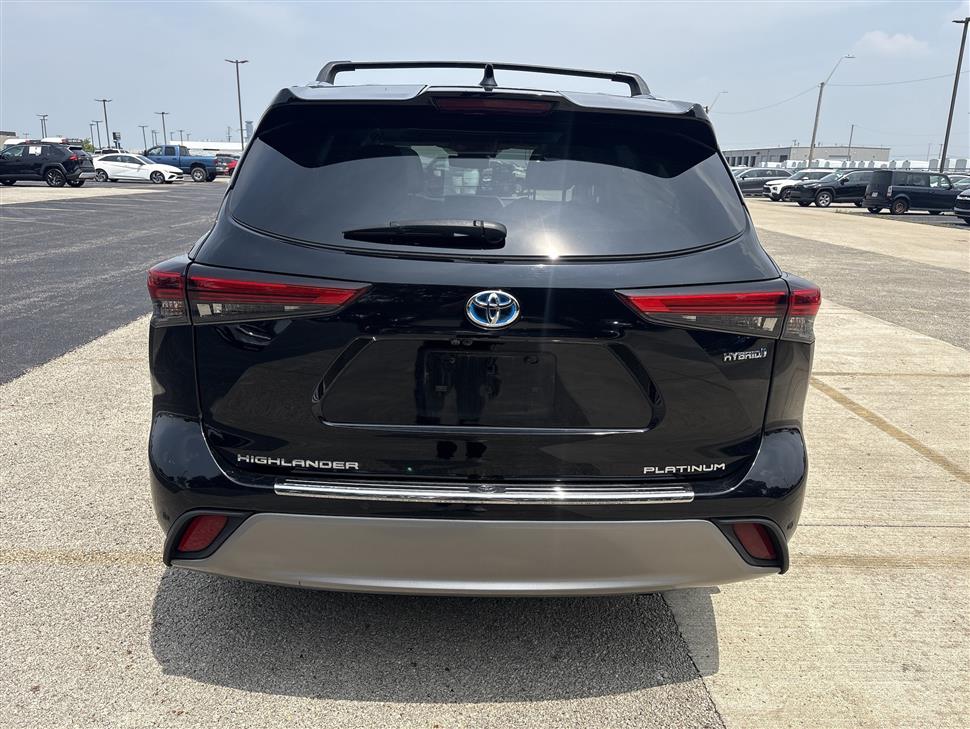 2021 Toyota Highlander Hybrid for sale in Cincinnati, Ohio