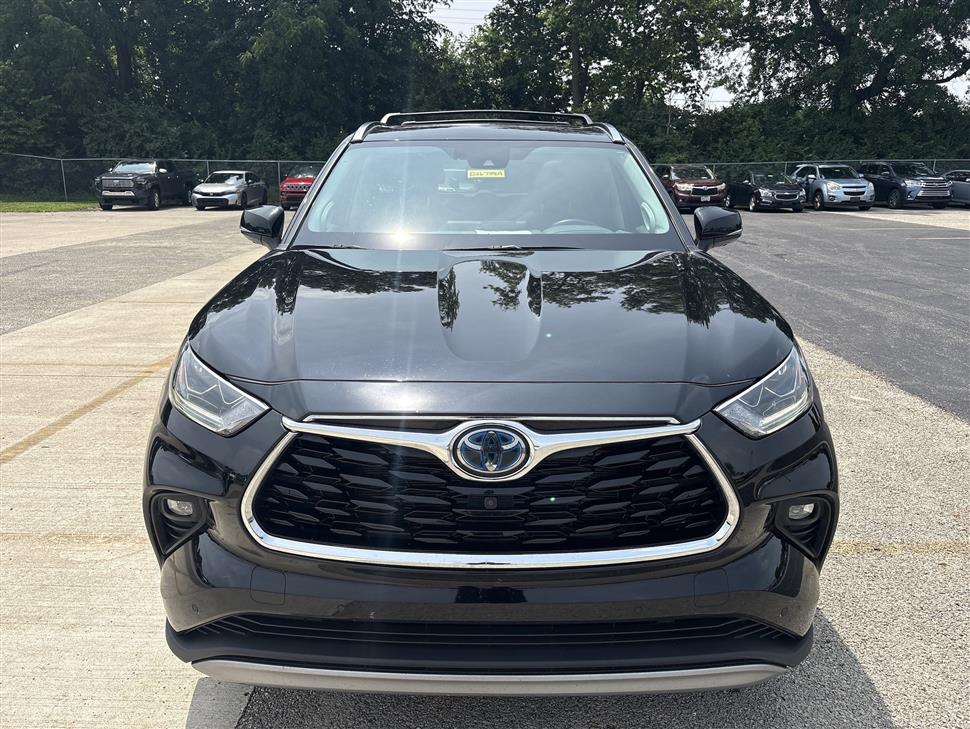 2021 Toyota Highlander Hybrid for sale in Cincinnati, Ohio