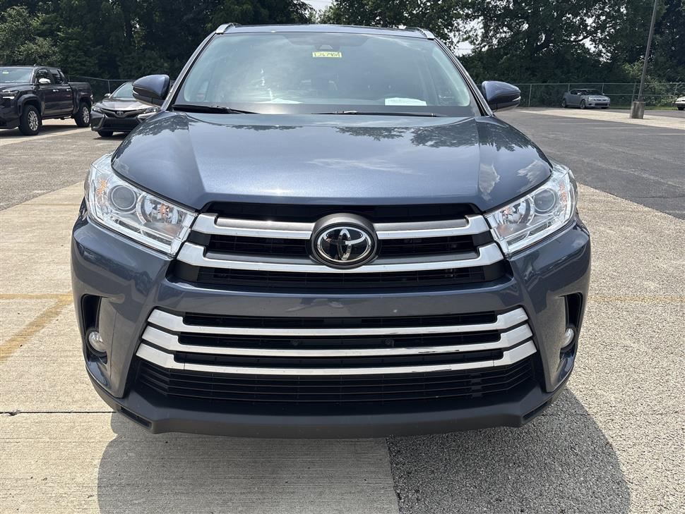 2019 Toyota Highlander for sale in Cincinnati, Ohio